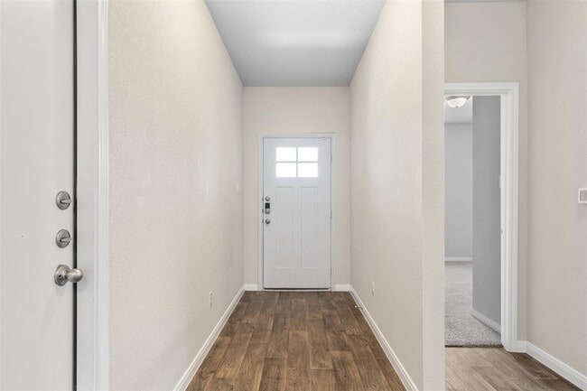 Building Photo - 116 Fair Anne Dr