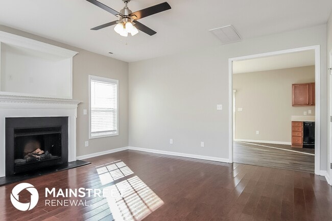 Building Photo - 1260 Sweetgrass St