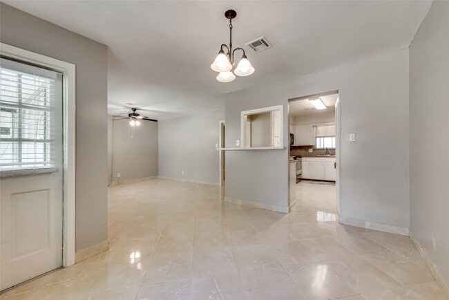 Building Photo - 1522 Baggett Ln