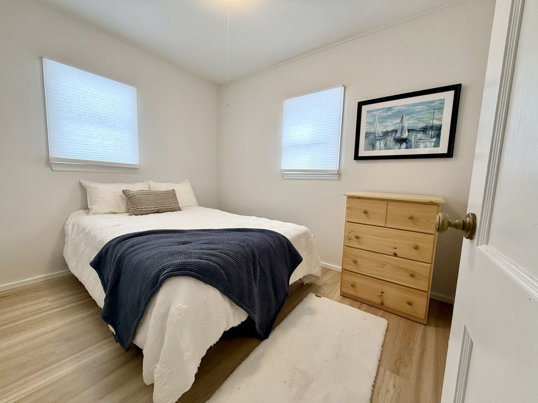 Building Photo - 11 Bogus Hill Rd