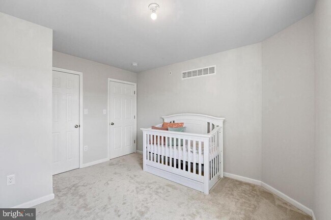 Building Photo - 3070 Goshen Dr