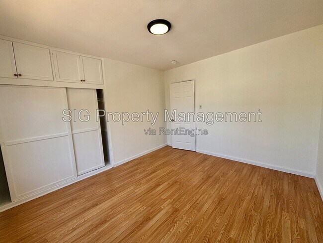 Building Photo - 13226 Maclay St