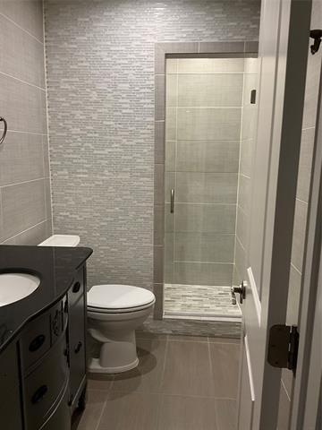 Building Photo - 404 N Board St