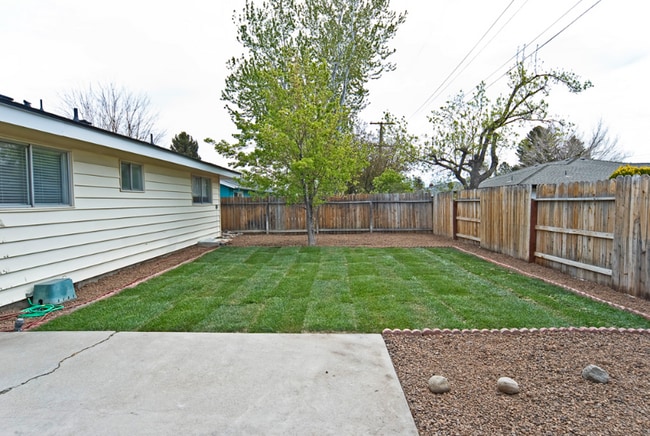 Building Photo - 609 Adaline St