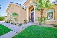 Building Photo - 48638 Barrymore St