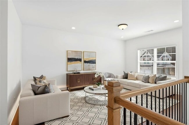 Building Photo - 395 Tillman Pass