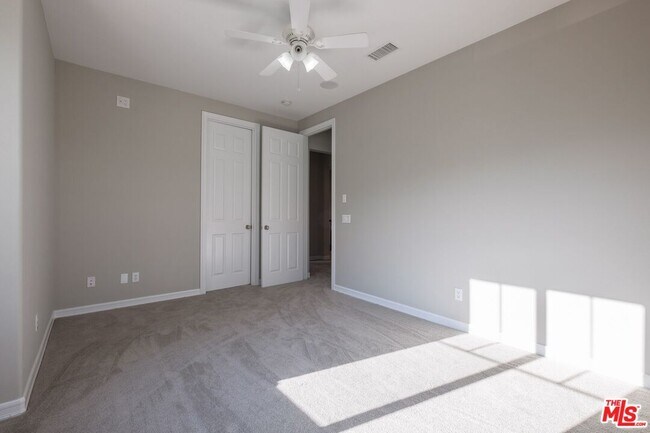 Building Photo - 22430 Leisure Dr