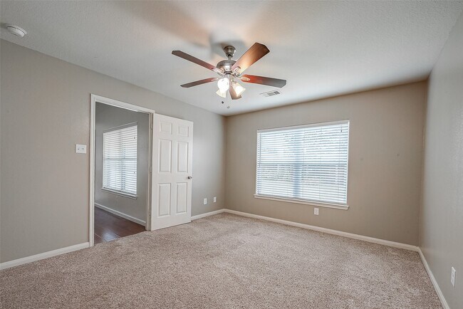 Building Photo - 26915 Teal Bayou Ln