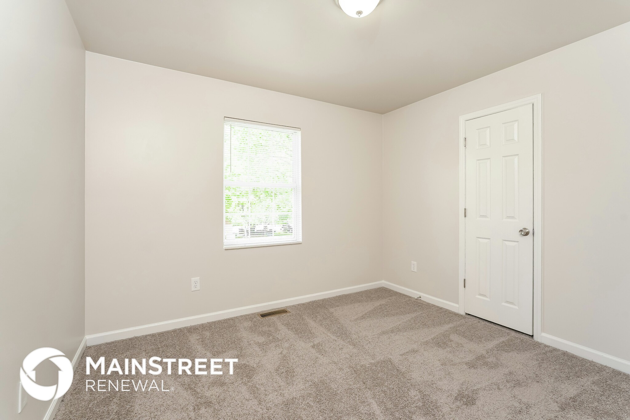 Building Photo - 326 Mountview Dr