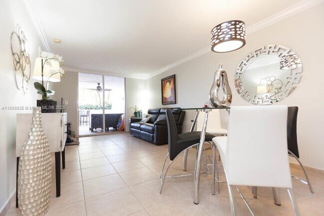 Building Photo - 5880 Collins Ave