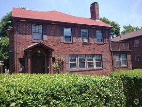 Building Photo - 651 Washington St