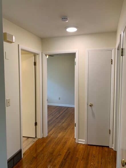 Hallway - 2519 Parkwood Ave