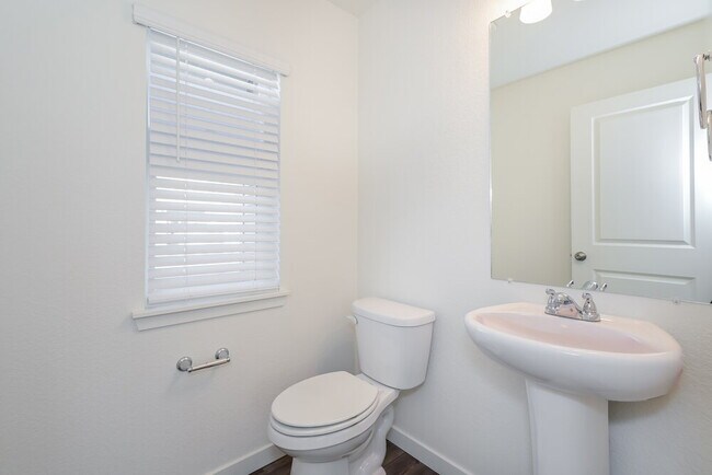 Building Photo - 4664 N Tower Dr