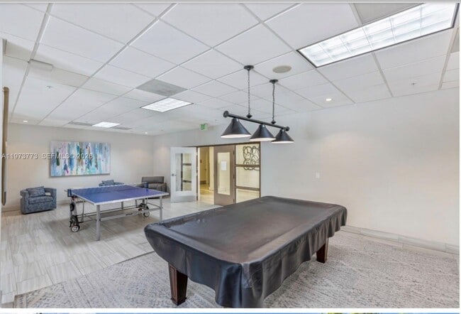 Building Photo - 19390 Collins Ave