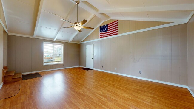 Building Photo - 108 Hawkins Creek Ln