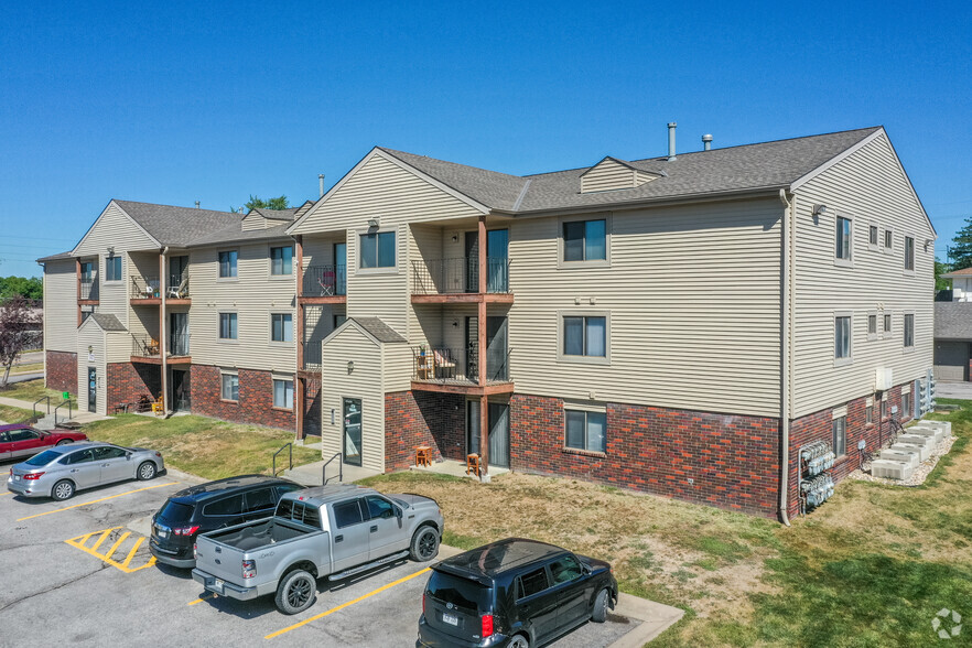 Primary Photo - Southwinds Apartments