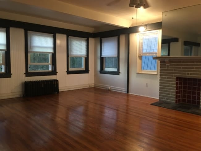 Building Photo - 2279 Shady Ave