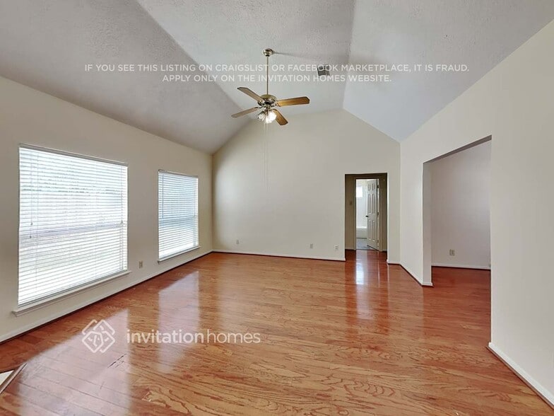 Building Photo - 16023 Mountain Shadows Dr