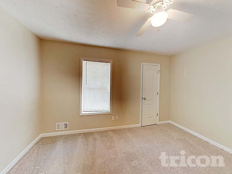 Building Photo - 4088 Valley Brook Rd