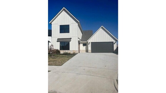 Building Photo - 3815 Sumner Ct