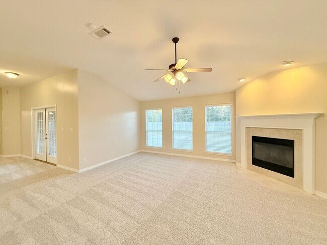 Building Photo - 5659 Tiger Woods Dr