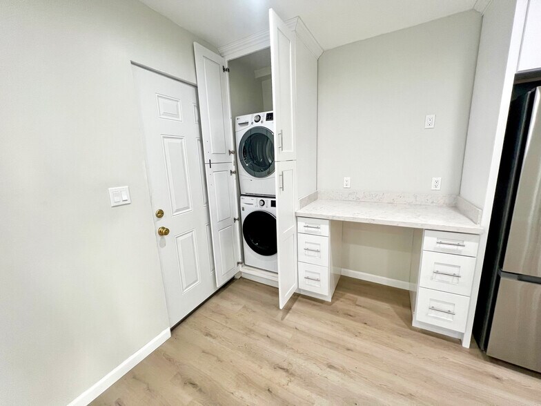 Building Photo - 1575 Manning Ave