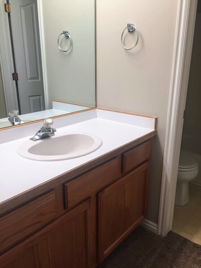 Building Photo - Countrywoods Condo 1274 S