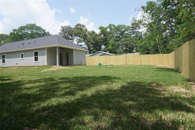 Building Photo - 14848 Lamar Rd