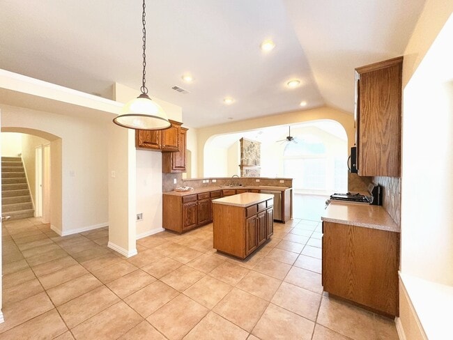 Building Photo - 132 Cassandra Dr