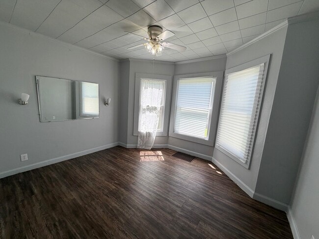 Building Photo - 632 Sherman-