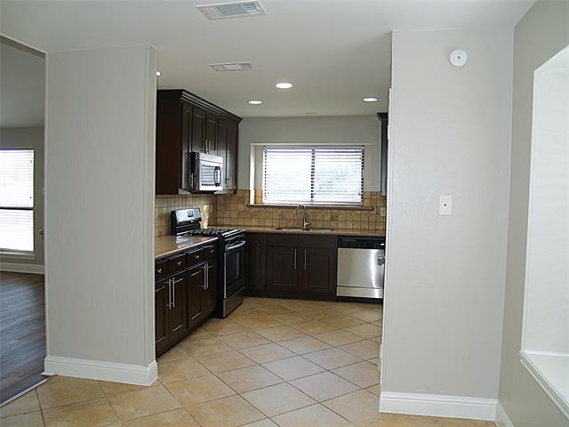 Building Photo - 5412 Briar Ln