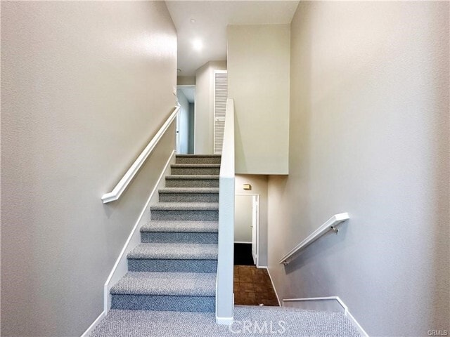 Building Photo - 102 Timberwood