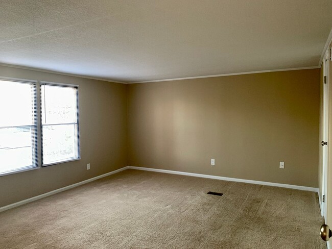 Building Photo - Renovated 3 Bedroom Home In Raleigh, Apply...