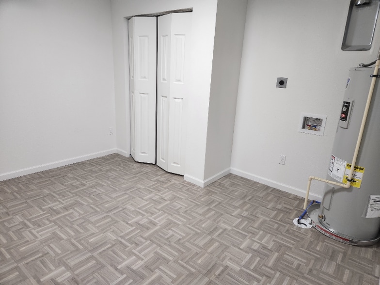 Building Photo - 1120 Montana St