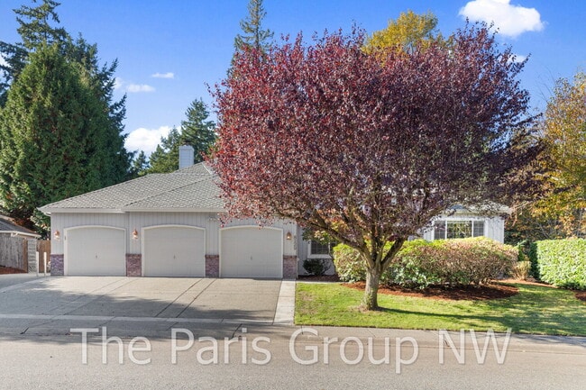 Building Photo - Extraordinary 3463sf Newcastle Home * Amazing Outdoor Spaces * A/C