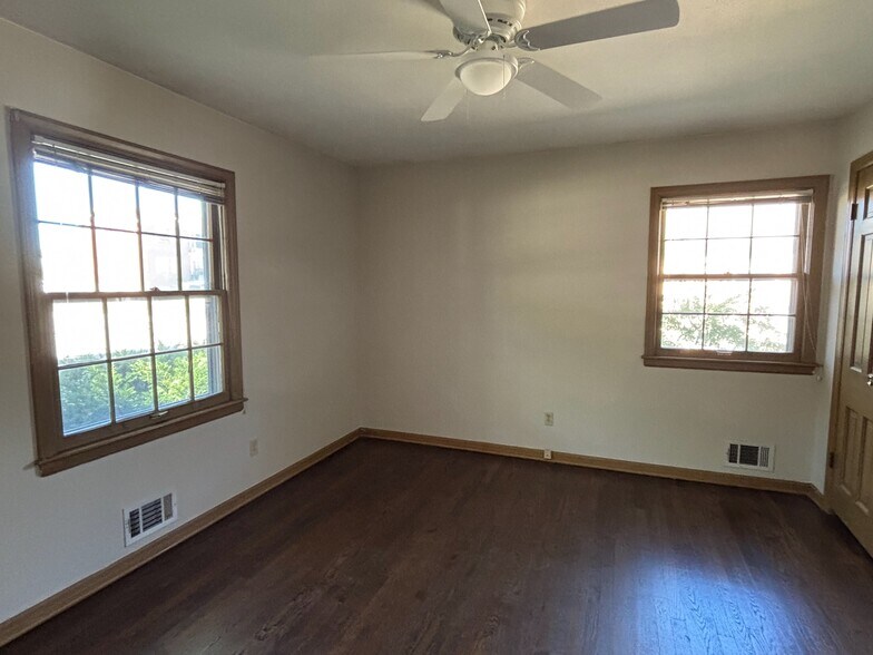 Bedroom 1 - 4317 S Canterbury Pl