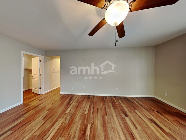 Building Photo - 20785 W Maiden Ln