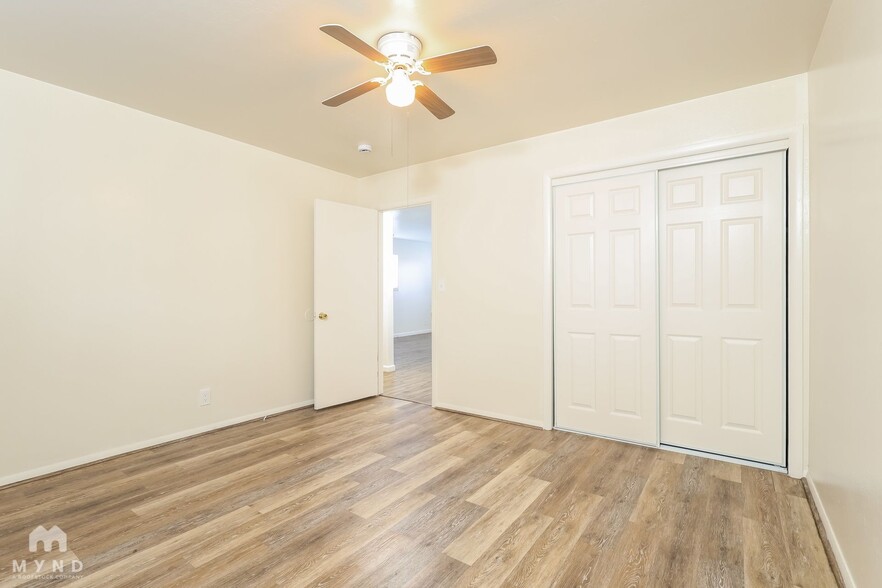 Building Photo - 230 Burns St