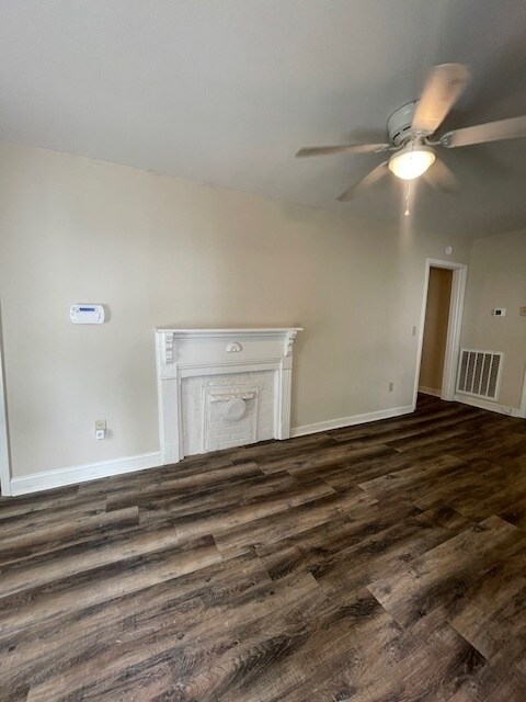Building Photo - 2-bedroom 1 Bathroom
