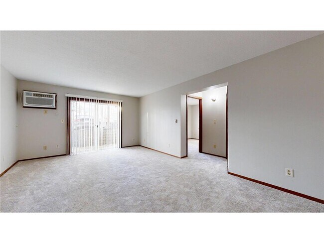 Building Photo - 924 21st Ave S