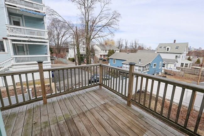 Building Photo - 369 Savin Hill Ave