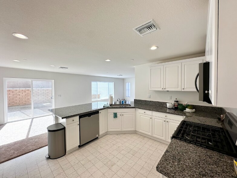 Building Photo - 20215 Patchfield Dr