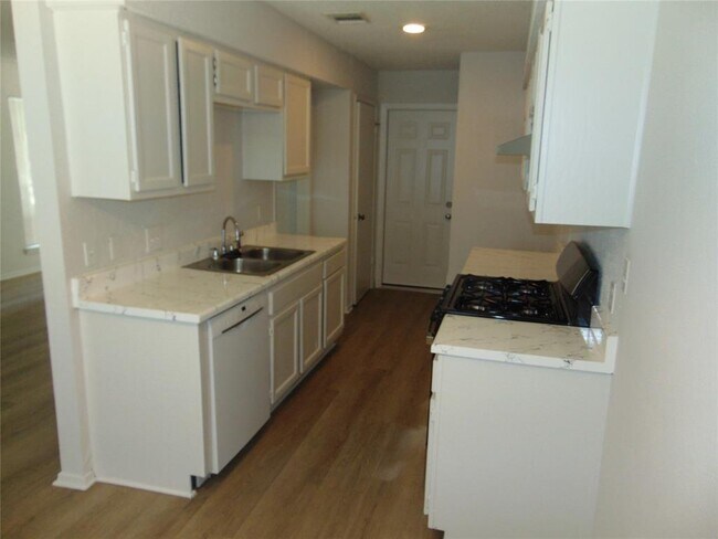 Building Photo - 508 Burlwood Ct