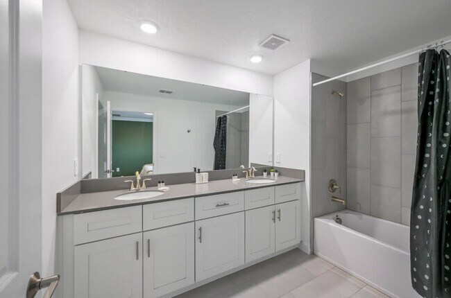 Building Photo - 2644 Reading Trail