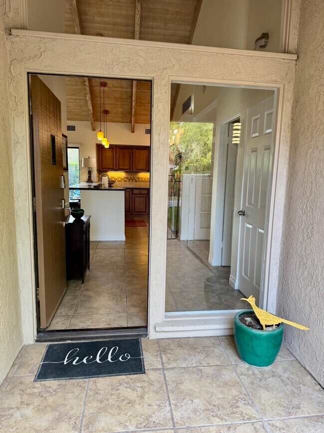 Building Photo - 310 Forest Hills Dr