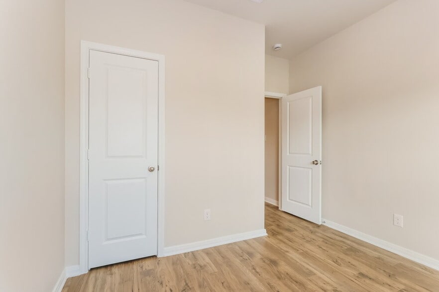 Building Photo - 412 San Miguel Crk Dr