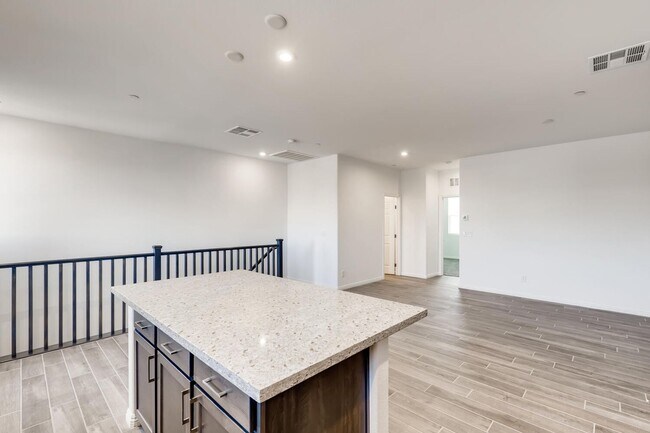 Building Photo - 2020-Built 3 Bedroom Beauty in the Heart of Henderson!