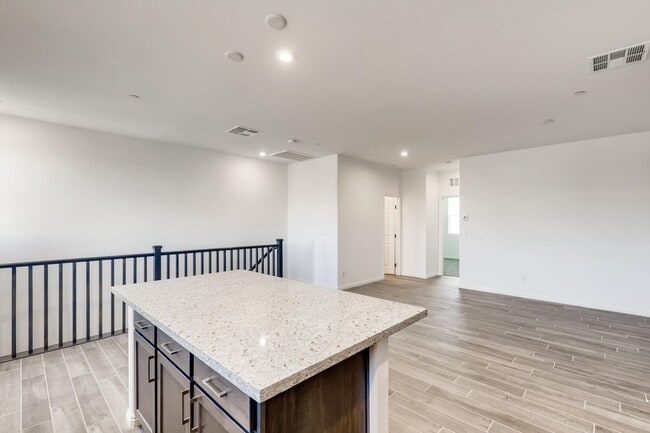 Building Photo - MODERN 2020  BUILD, 3 Bedroom Townhome in Henderson!