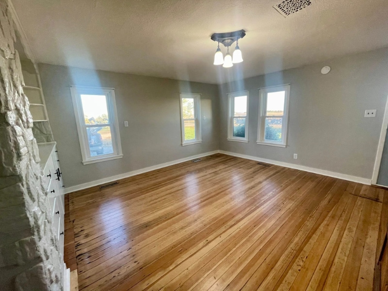 Building Photo - 2055 140th St