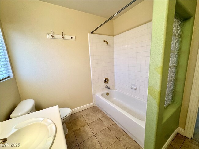 Building Photo - 9796 Raven Wing Canyon Ct